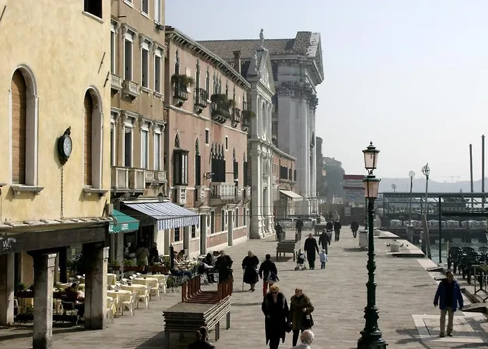 度假居 Indipendent House In *