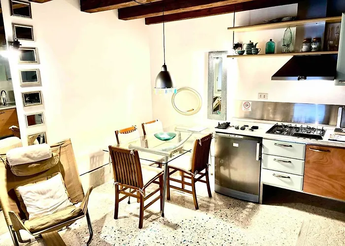 Indipendent House In * 威尼斯