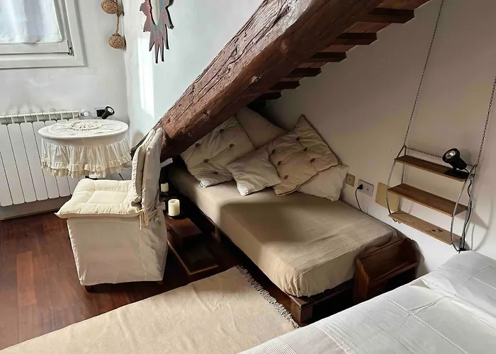 Indipendent House In *