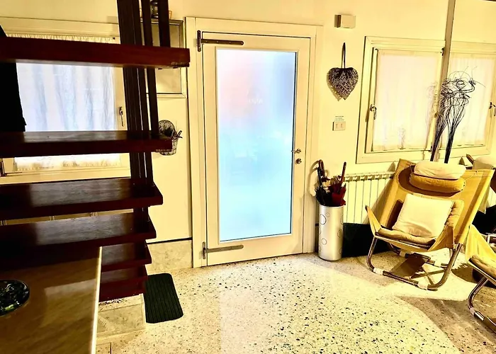 Indipendent House In 度假居 *